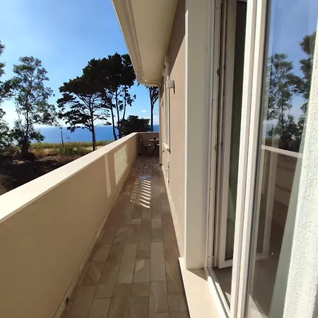 Sara Bed & Breakfast