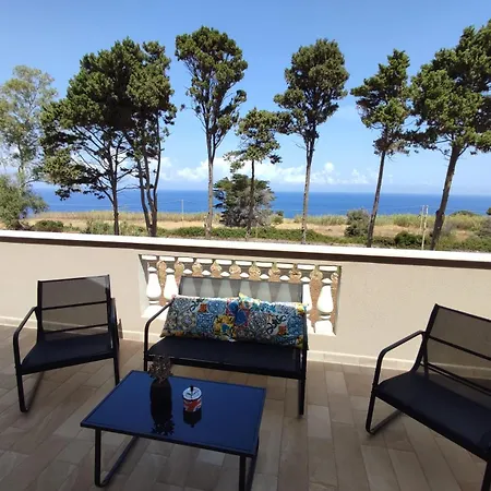 Sara 산타도메니카