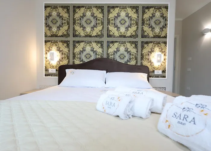 Sara סנטה דומניקה