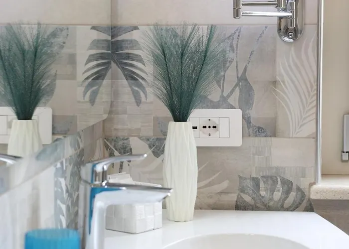 לינה וארוחת בוקר Sara 4*