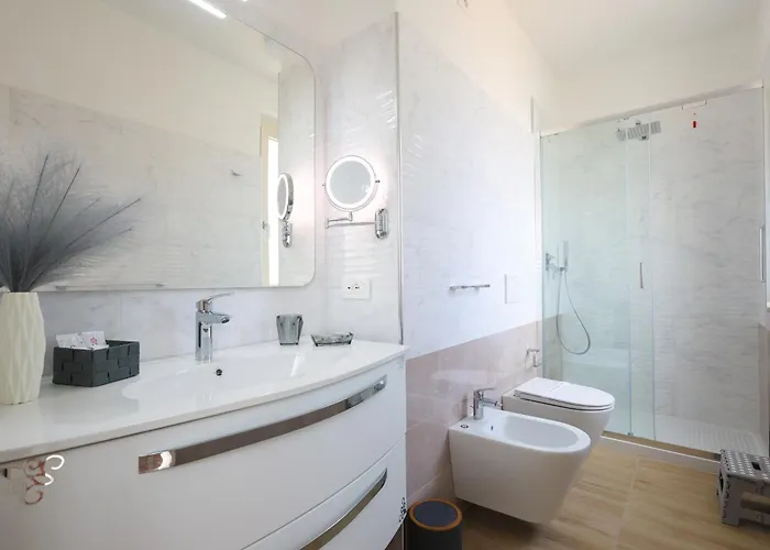 Sara סנטה דומניקה