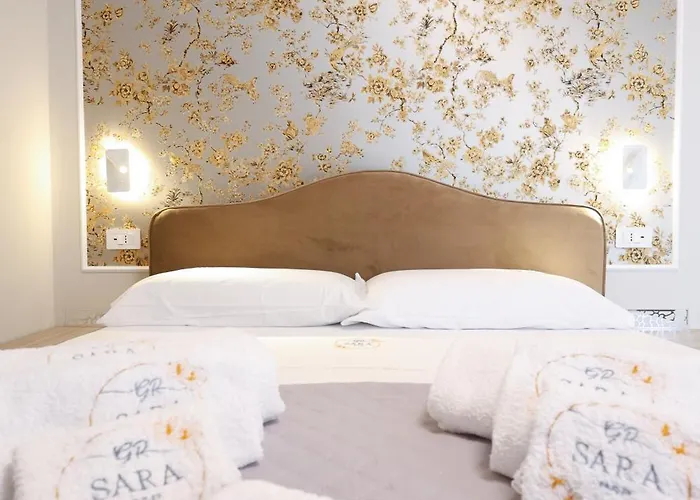 Sara לינה וארוחת בוקר 4*