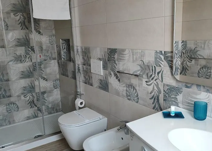 Sara סנטה דומניקה